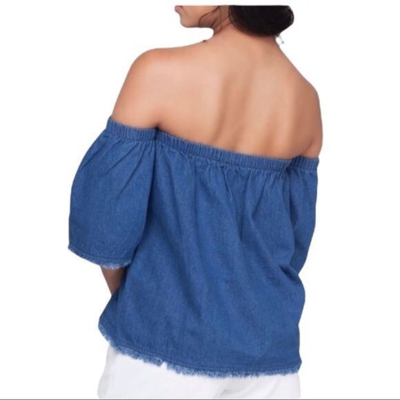 J.O.A Los Angeles Revolve Denim Off Shoulder Top Size Medium - Picture 2 of 9